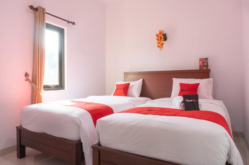 Reddoorz Near Jawa Timur Park 3 Malang Exterior photo